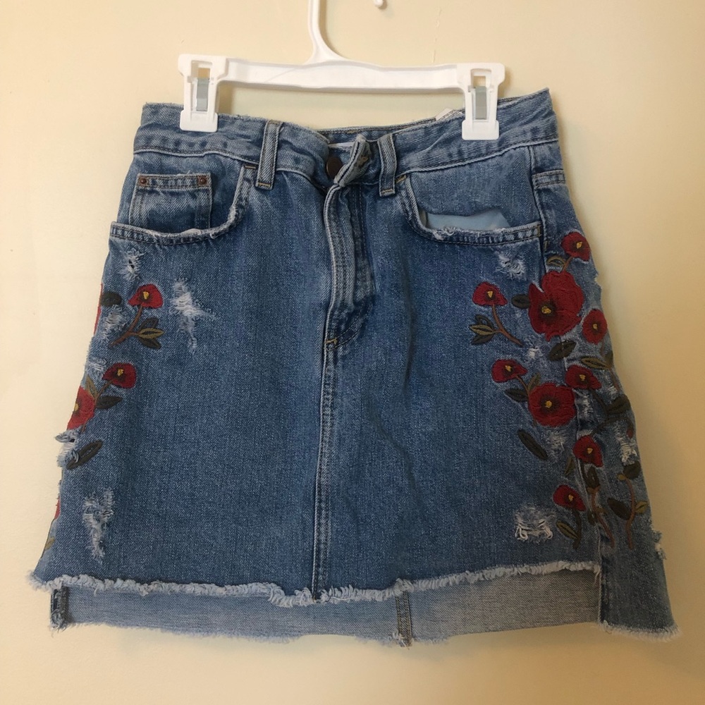Women’s mini denim skirt